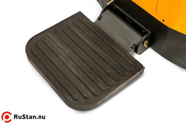 Штабелер электрический самоходный с платформой TOR 1,5т 2,5м ES15DE фото №4 Штабелер электрический самоходный с платформой TOR 1,5т 2,5м ES15DE фото №4