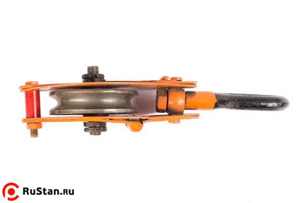 Блок монтажный однорольный с ушком TOR 0,5 т с откидной щекой фото №2 Блок монтажный однорольный с ушком TOR 0,5 т с откидной щекой фото №2