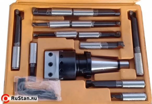 Расточная головка(с набором расточных резцов из 12 шт.) конус ISO30 фото №1