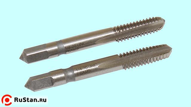 Метчик 1/4" UNC 60° Р6АМ5 дюймовый, м/р., комплект из 2-х шт. (20 ниток/дюйм) DIN351 "CNIC" фото №1 Метчик 1/4" UNC 60° Р6АМ5 дюймовый, м/р., комплект из 2-х шт. (20 ниток/дюйм) DIN351 "CNIC" фото №1