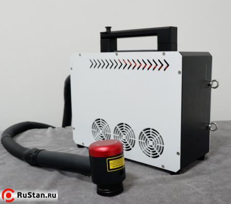 Ручной аппарат лазерной очистки металла от ржавчины и краски RAPTOR F100WR фото №1 RAPTOR F100WR фото №1