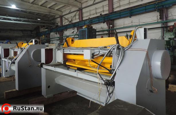 Механические гильотинные ножницы НЛ3421 (12х2200 мм) - задняя сторона фото №3 Механические гильотинные ножницы НЛ3421 (12х2200 мм) - задняя сторона фото №3