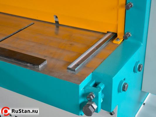 Электромеханическая редукторная гильотина ERGM 1520x2,0 фото №6 ERGM 1520x2,0 фото №6