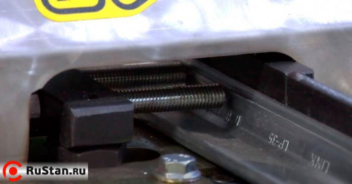 Маятниковая пила для шинорейки FKM-01 фото №4 FKM-01 фото №4