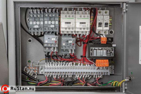 Универсальный токарно-винторезный станок JET GH-1440K DRO с УЦИ фото №3 JET GH-1440K DRO фото №3