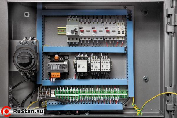 ET GH-31200 ZHD RFS Универсальный токарно-винторезный станок фото №9 ET GH-31200 ZHD RFS Универсальный токарно-винторезный станок фото №9