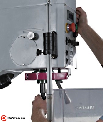 Встроенный выталкиватель станка OPTIMUM B30BS Vario фото №2 Встроенный выталкиватель станка OPTIMUM B30BS Vario фото №2