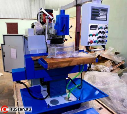Универсальный фрезерный станок XL8140 с УЦИ фото №13 Универсальный фрезерный станок XL8140 с УЦИ фото №13