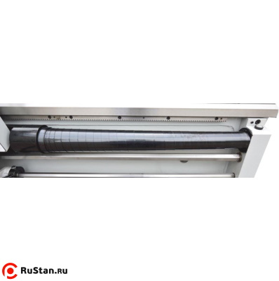 На ходовой винт смонтирован защитный кожух для защиты от стружки. фото №7 METAL MASTER Z51200 фото №7