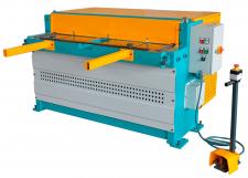 Электромеханическая редукторная гильотина ERGM 1520x2,0